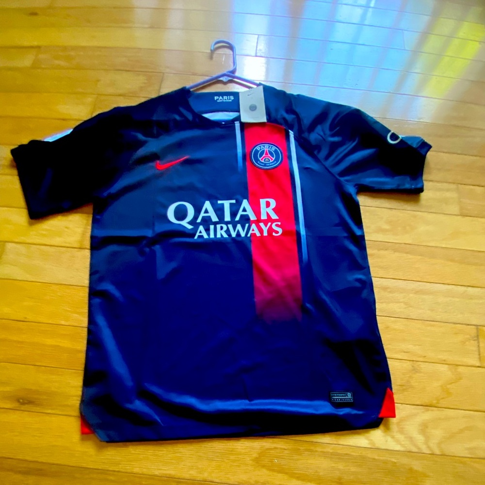 Men’s large PSG Mbappe kit never worn with tags